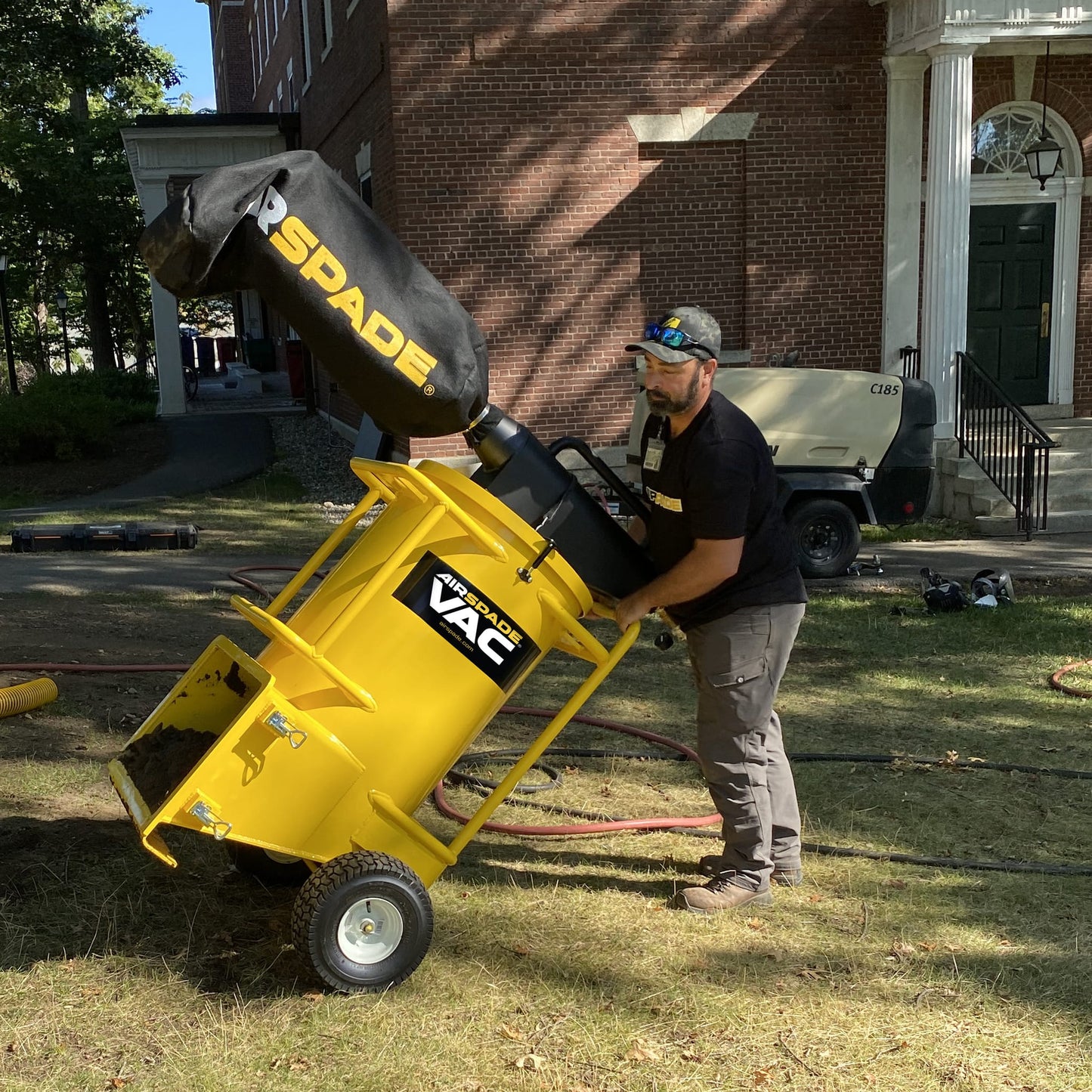 AirSpade Vac Vacuum Excavator - Mobility